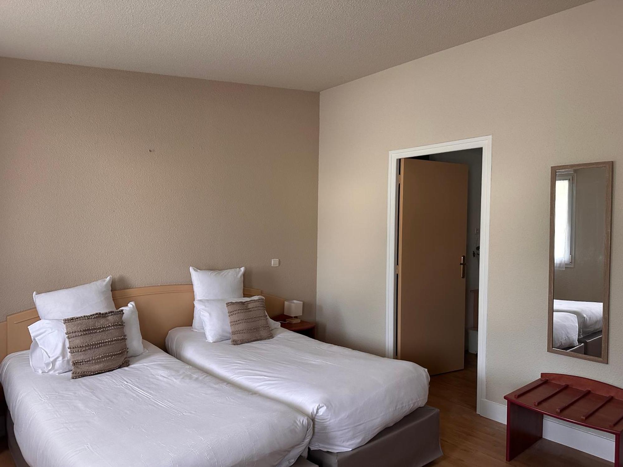 Hotel - Domaine De La Blanchardiere - Le Mans Changé Εξωτερικό φωτογραφία